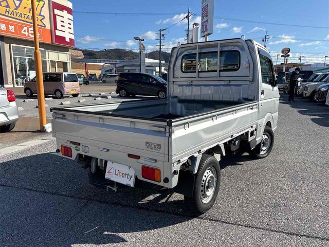 キャリイトラック ＫＣエアコン・パワステ　４ＷＤ　軽トラック　ＭＴ　エアコン　運転席エアバッグ　助手席エアバッグ（8枚目）