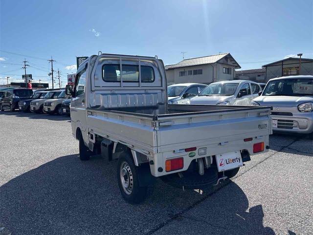 キャリイトラック ＫＣエアコン・パワステ　４ＷＤ　軽トラック　ＭＴ　エアコン　運転席エアバッグ　助手席エアバッグ（10枚目）
