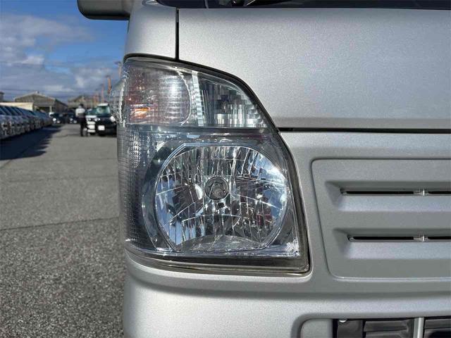 キャリイトラック ＫＣエアコン・パワステ　４ＷＤ　軽トラック　ＭＴ　エアコン　運転席エアバッグ　助手席エアバッグ（13枚目）