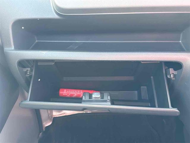 キャリイトラック ＫＣエアコン・パワステ　４ＷＤ　軽トラック　ＭＴ　エアコン　運転席エアバッグ　助手席エアバッグ（24枚目）