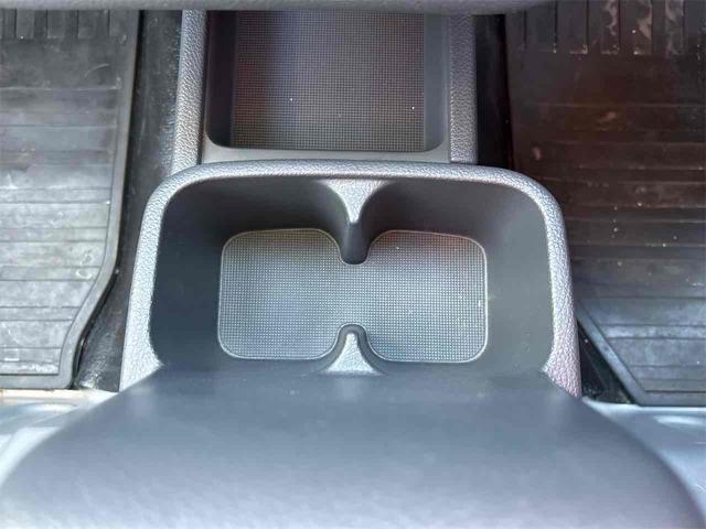 キャリイトラック ＫＣエアコン・パワステ　４ＷＤ　軽トラック　ＭＴ　エアコン　運転席エアバッグ　助手席エアバッグ（27枚目）