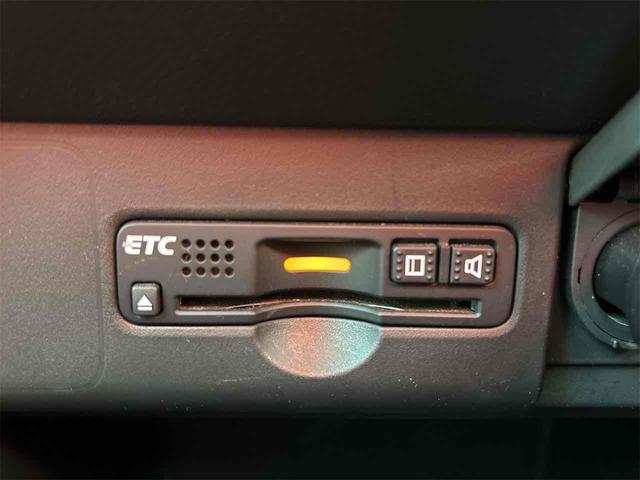 Ｎ－ＢＯＸカスタム Ｇ・Ｌパッケージ　ＥＴＣ　バックカメラ　両側スライド・片側電動　ナビ　ＴＶ　オートライト　スマートキー　アイドリングストップ　電動格納ミラー　ベンチシート　ＣＶＴ　ＥＳＣ　チップアップシート（9枚目）