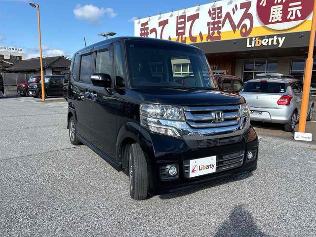 Ｎ－ＢＯＸカスタム Ｇ・Ｌパッケージ　ＥＴＣ　バックカメラ　両側スライド・片側電動　ナビ　ＴＶ　オートライト　スマートキー　アイドリングストップ　電動格納ミラー　ベンチシート　ＣＶＴ　ＥＳＣ　チップアップシート（12枚目）