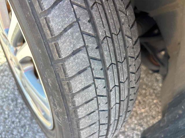 Ｎ－ＢＯＸカスタム Ｇ・Ｌパッケージ　ＥＴＣ　バックカメラ　両側スライド・片側電動　ナビ　ＴＶ　オートライト　スマートキー　アイドリングストップ　電動格納ミラー　ベンチシート　ＣＶＴ　ＥＳＣ　チップアップシート（24枚目）