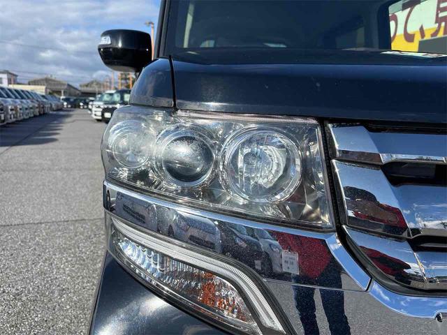 Ｎ－ＢＯＸカスタム Ｇ・Ｌパッケージ　ＥＴＣ　バックカメラ　両側スライド・片側電動　ナビ　ＴＶ　オートライト　スマートキー　アイドリングストップ　電動格納ミラー　ベンチシート　ＣＶＴ　ＥＳＣ　チップアップシート（25枚目）