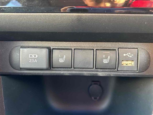 ヤリスクロス ハイブリッドＺ　全周囲カメラ　クリアランスソナー　オートクルーズコントロール　レーンアシスト　パワーシート　衝突被害軽減システム　ナビ　ＴＶ　オートマチックハイビーム　オートライト（32枚目）