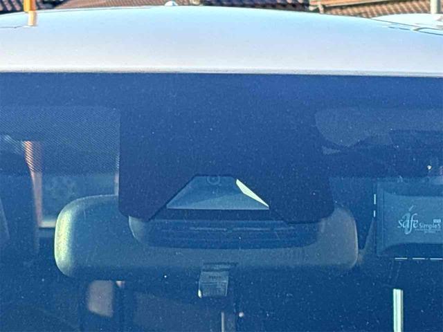 ヤリスクロス ハイブリッドＺ　全周囲カメラ　クリアランスソナー　オートクルーズコントロール　レーンアシスト　パワーシート　衝突被害軽減システム　ナビ　ＴＶ　オートマチックハイビーム　オートライト（33枚目）