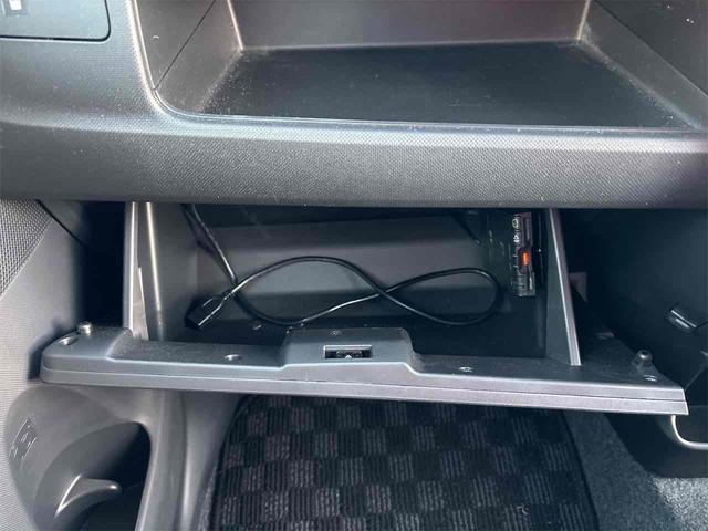 ムーヴ カスタム　Ｘ　ＳＡ　社外ナビ　ＴＶ　ＥＴＣ　衝突被害軽減システム　スマートキー　アイドリングストップ　電動格納ミラー　ベンチシート　ＣＶＴ　ＥＳＣ　ＣＤ　ＤＶＤ再生　ＵＳＢ　Ｂｌｕｅｔｏｏｔｈ（40枚目）