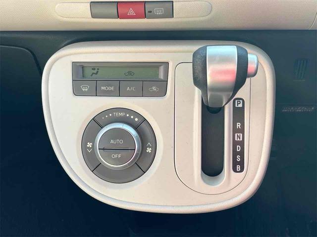 ミラココア ココアプラスＸ　スマートキー　アイドリングストップ　電動格納ミラー　ベンチシート　ＣＶＴ　ＡＢＳ　ＣＤ　ミュージックプレイヤー接続可　ルーフレール　エアコン　パワーウィンドウ（14枚目）