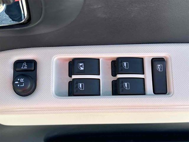 ミラココア ココアプラスＸ　スマートキー　アイドリングストップ　電動格納ミラー　ベンチシート　ＣＶＴ　ＡＢＳ　ＣＤ　ミュージックプレイヤー接続可　ルーフレール　エアコン　パワーウィンドウ（18枚目）