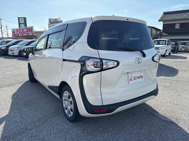 シエンタ Ｘ　ＥＴＣ　バックカメラ　ナビ　ＴＶ　両側スライド・片側電動　スマートキー　アイドリングストップ　電動格納ミラー　３列シート　ＣＶＴ　アルミホイール　衝突安全ボディ　ＡＢＳ　ＥＳＣ（20枚目）