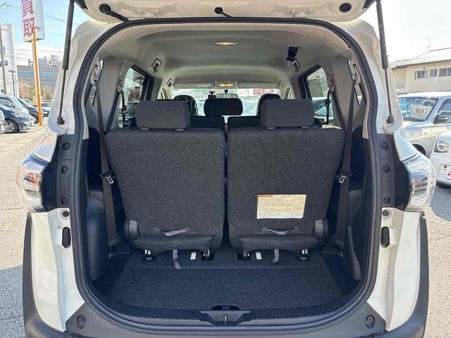 シエンタ Ｘ　ＥＴＣ　バックカメラ　ナビ　ＴＶ　両側スライド・片側電動　スマートキー　アイドリングストップ　電動格納ミラー　３列シート　ＣＶＴ　アルミホイール　衝突安全ボディ　ＡＢＳ　ＥＳＣ（21枚目）
