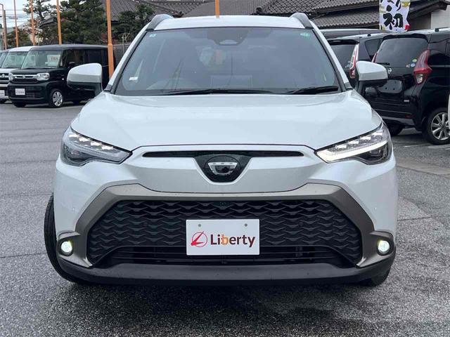 カローラクロス ハイブリッド　Ｚ　純正ナビ　全周囲カメラ　クリアランスソナー　オートクルーズコントロール　レーンアシスト　パワーシート　パークアシスト　衝突被害軽減システム　電子パーキング　オートマチックハイビーム　ＬＥＤヘッドランプ（9枚目）