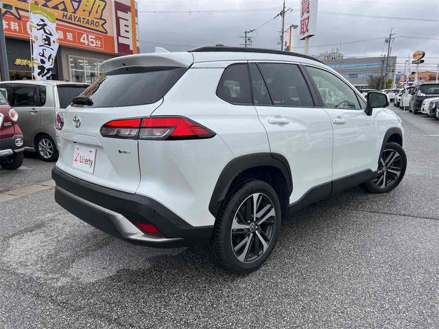 カローラクロス ハイブリッド　Ｚ　純正ナビ　全周囲カメラ　クリアランスソナー　オートクルーズコントロール　レーンアシスト　パワーシート　パークアシスト　衝突被害軽減システム　電子パーキング　オートマチックハイビーム　ＬＥＤヘッドランプ（13枚目）