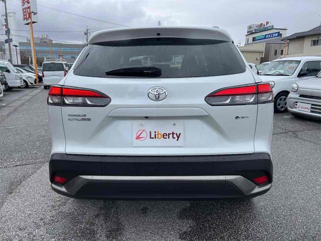 カローラクロス ハイブリッド　Ｚ　純正ナビ　全周囲カメラ　クリアランスソナー　オートクルーズコントロール　レーンアシスト　パワーシート　パークアシスト　衝突被害軽減システム　電子パーキング　オートマチックハイビーム　ＬＥＤヘッドランプ（14枚目）