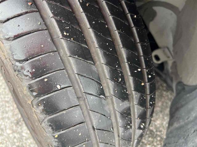 カローラクロス ハイブリッド　Ｚ　純正ナビ　全周囲カメラ　クリアランスソナー　オートクルーズコントロール　レーンアシスト　パワーシート　パークアシスト　衝突被害軽減システム　電子パーキング　オートマチックハイビーム　ＬＥＤヘッドランプ（19枚目）