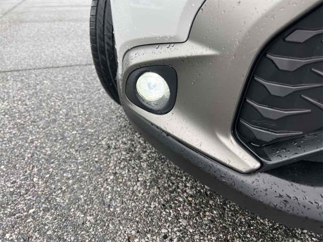 カローラクロス ハイブリッド　Ｚ　純正ナビ　全周囲カメラ　クリアランスソナー　オートクルーズコントロール　レーンアシスト　パワーシート　パークアシスト　衝突被害軽減システム　電子パーキング　オートマチックハイビーム　ＬＥＤヘッドランプ（21枚目）