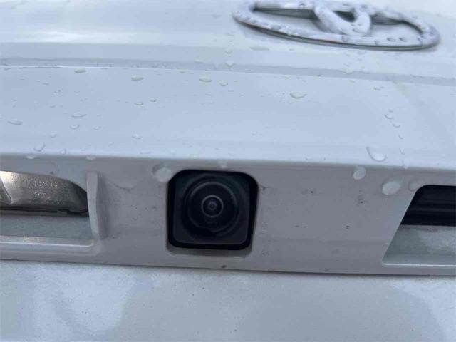 カローラクロス ハイブリッド　Ｚ　純正ナビ　全周囲カメラ　クリアランスソナー　オートクルーズコントロール　レーンアシスト　パワーシート　パークアシスト　衝突被害軽減システム　電子パーキング　オートマチックハイビーム　ＬＥＤヘッドランプ（26枚目）