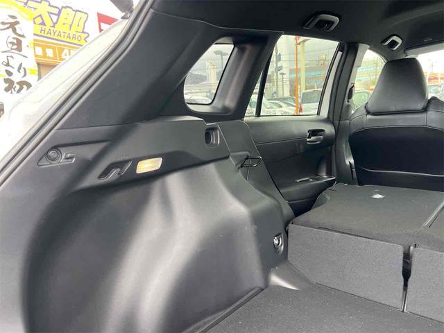 カローラクロス ハイブリッド　Ｚ　純正ナビ　全周囲カメラ　クリアランスソナー　オートクルーズコントロール　レーンアシスト　パワーシート　パークアシスト　衝突被害軽減システム　電子パーキング　オートマチックハイビーム　ＬＥＤヘッドランプ（30枚目）