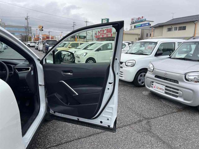 カローラクロス ハイブリッド　Ｚ　純正ナビ　全周囲カメラ　クリアランスソナー　オートクルーズコントロール　レーンアシスト　パワーシート　パークアシスト　衝突被害軽減システム　電子パーキング　オートマチックハイビーム　ＬＥＤヘッドランプ（45枚目）