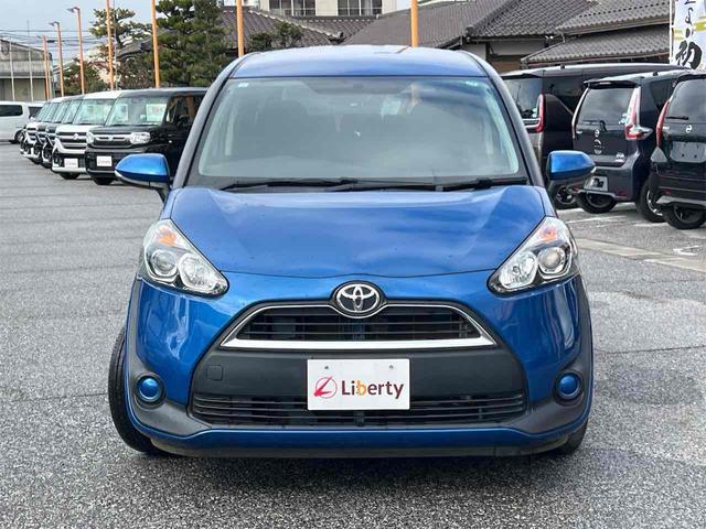 シエンタ Ｘ　ナビ　Ｂｌｕｅｔｏｏｔｈ対応　ＥＴＣ　バックカメラ　両側スライド・片側電動　キーレスエントリー　アイドリングストップ　電動格納ミラー　３列シート　ＣＶＴ　ＣＤ　ＵＳＢ　ミュージックプレイヤー接続可（11枚目）