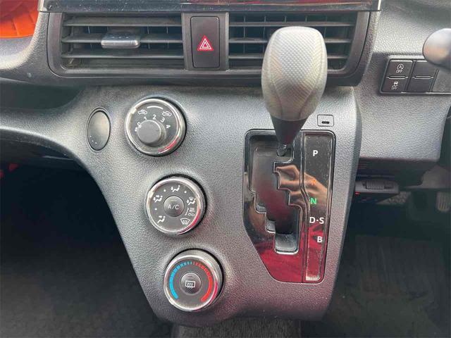 シエンタ Ｘ　ナビ　Ｂｌｕｅｔｏｏｔｈ対応　ＥＴＣ　バックカメラ　両側スライド・片側電動　キーレスエントリー　アイドリングストップ　電動格納ミラー　３列シート　ＣＶＴ　ＣＤ　ＵＳＢ　ミュージックプレイヤー接続可（36枚目）