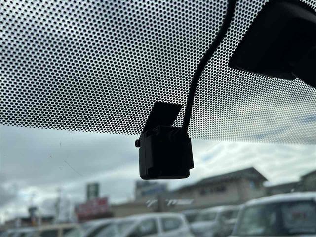 シエンタ Ｘ　ナビ　Ｂｌｕｅｔｏｏｔｈ対応　ＥＴＣ　バックカメラ　両側スライド・片側電動　キーレスエントリー　アイドリングストップ　電動格納ミラー　３列シート　ＣＶＴ　ＣＤ　ＵＳＢ　ミュージックプレイヤー接続可（49枚目）