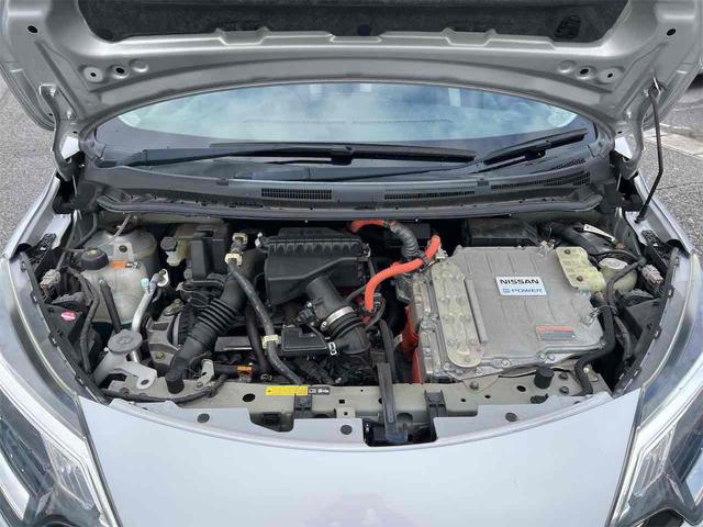ノート ｅ－パワー　Ｘ　純正ナビ　Ｂｌｕｅｔｏｏｔｈ対応　ＥＴＣ　全周囲カメラ　ＴＶ　クリアランスソナー　レーンアシスト　衝突被害軽減システム　スマートキー　電動格納ミラー　ＣＶＴ　盗難防止システム　衝突安全ボディ（14枚目）
