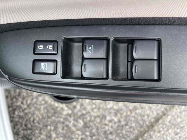 ノート ｅ－パワー　Ｘ　純正ナビ　Ｂｌｕｅｔｏｏｔｈ対応　ＥＴＣ　全周囲カメラ　ＴＶ　クリアランスソナー　レーンアシスト　衝突被害軽減システム　スマートキー　電動格納ミラー　ＣＶＴ　盗難防止システム　衝突安全ボディ（41枚目）