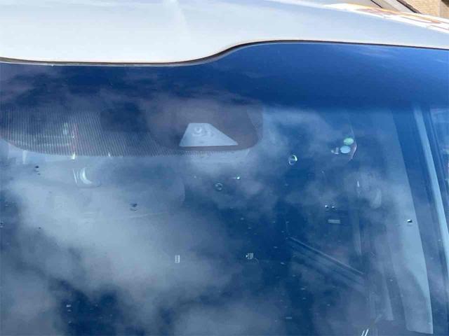 フリード Ｇ・ホンダセンシング　バックカメラ　クリアランスソナー　オートクルーズコントロール　レーンアシスト　衝突被害軽減システム　両側電動スライドドア　オートライト　スマートキー　アイドリングストップ　電動格納ミラー　３列シート（19枚目）