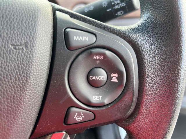 フリード Ｇ・ホンダセンシング　バックカメラ　クリアランスソナー　オートクルーズコントロール　レーンアシスト　衝突被害軽減システム　両側電動スライドドア　オートライト　スマートキー　アイドリングストップ　電動格納ミラー　３列シート（42枚目）