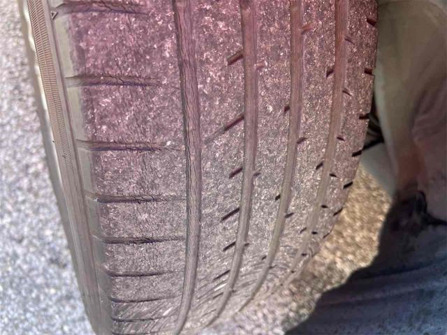 ハリアー Ｚ　ガラスルーフ　ディスプレイオーディオ　バックカメラ　クリアランスソナー　オートクルーズコントロール　レーンアシスト　パワーシート　衝突被害軽減システム　オートマチックハイビーム　ＬＥＤヘッドランプ（16枚目）