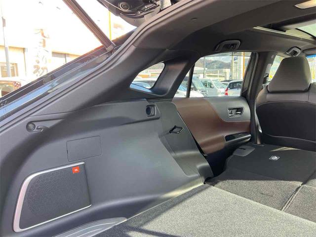 ハリアー Ｚ　ガラスルーフ　ディスプレイオーディオ　バックカメラ　クリアランスソナー　オートクルーズコントロール　レーンアシスト　パワーシート　衝突被害軽減システム　オートマチックハイビーム　ＬＥＤヘッドランプ（24枚目）