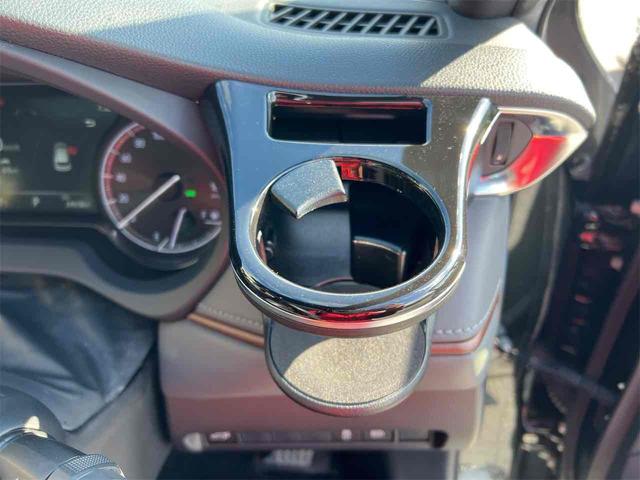 ハリアー Ｚ　ガラスルーフ　ディスプレイオーディオ　バックカメラ　クリアランスソナー　オートクルーズコントロール　レーンアシスト　パワーシート　衝突被害軽減システム　オートマチックハイビーム　ＬＥＤヘッドランプ（47枚目）