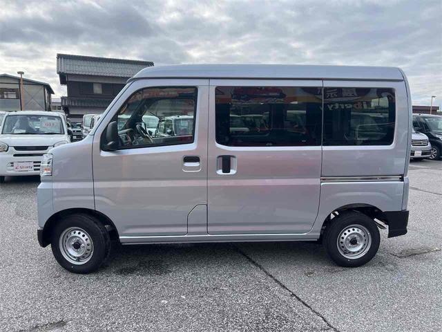 ハイゼットカーゴ ＤＸ　ＣＶＴ　衝突被害軽減システム　クリアランスソナー　両側スライドドア　アイドリングストップ　ＥＳＣ　エアコン　パワーステアリング　パワーウィンドウ　運転席エアバッグ（11枚目）