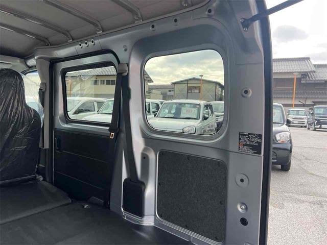 ハイゼットカーゴ ＤＸ　ＣＶＴ　衝突被害軽減システム　クリアランスソナー　両側スライドドア　アイドリングストップ　ＥＳＣ　エアコン　パワーステアリング　パワーウィンドウ　運転席エアバッグ（20枚目）