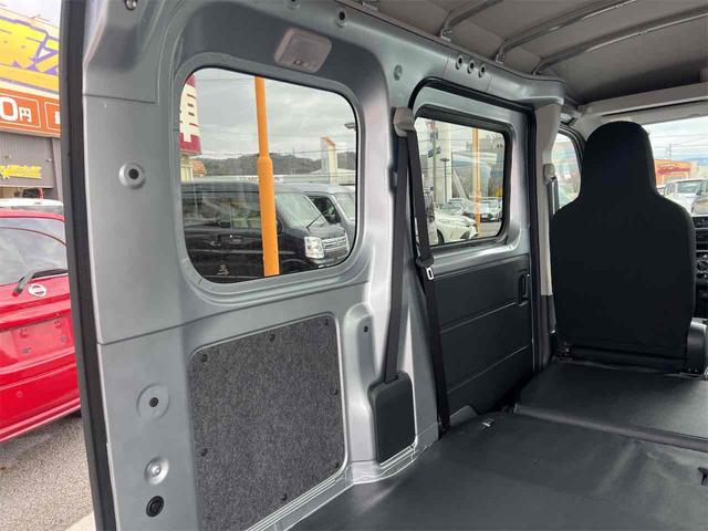 ハイゼットカーゴ ＤＸ　ＣＶＴ　衝突被害軽減システム　クリアランスソナー　両側スライドドア　アイドリングストップ　ＥＳＣ　エアコン　パワーステアリング　パワーウィンドウ　運転席エアバッグ（21枚目）