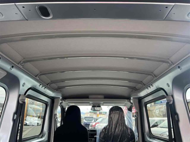 ハイゼットカーゴ ＤＸ　ＣＶＴ　衝突被害軽減システム　クリアランスソナー　両側スライドドア　アイドリングストップ　ＥＳＣ　エアコン　パワーステアリング　パワーウィンドウ　運転席エアバッグ（22枚目）