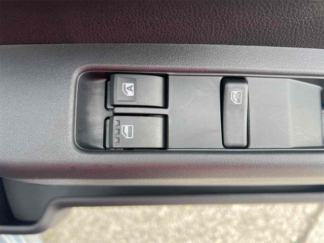 ハイゼットカーゴ ＤＸ　ＣＶＴ　衝突被害軽減システム　クリアランスソナー　両側スライドドア　アイドリングストップ　ＥＳＣ　エアコン　パワーステアリング　パワーウィンドウ　運転席エアバッグ（28枚目）