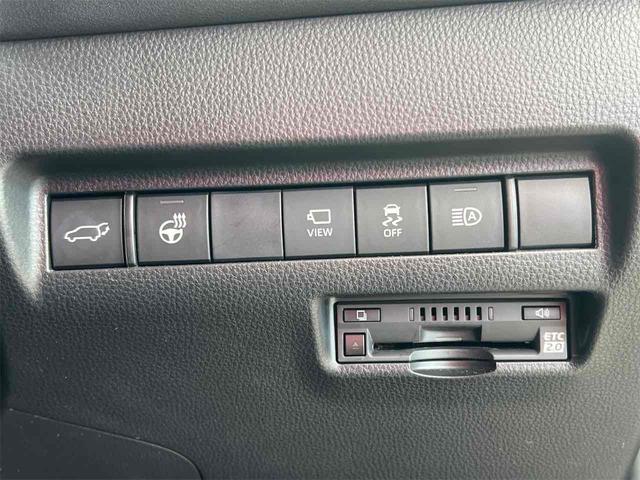 ハリアー Ｚ　レザーパッケージ　ディスプレイオーディオ　コネクテッドナビ　全周囲カメラ　クリアランスソナー　オートクルーズコントロール　パワーシート　衝突被害軽減システム　オートマチックハイビーム　ＬＥＤヘッドランプ　電動リアゲート（8枚目）