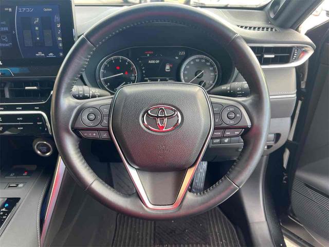 ハリアー Ｚ　レザーパッケージ　ディスプレイオーディオ　コネクテッドナビ　全周囲カメラ　クリアランスソナー　オートクルーズコントロール　パワーシート　衝突被害軽減システム　オートマチックハイビーム　ＬＥＤヘッドランプ　電動リアゲート（30枚目）