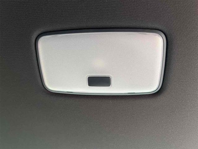 ハリアー Ｚ　レザーパッケージ　ディスプレイオーディオ　コネクテッドナビ　全周囲カメラ　クリアランスソナー　オートクルーズコントロール　パワーシート　衝突被害軽減システム　オートマチックハイビーム　ＬＥＤヘッドランプ　電動リアゲート（42枚目）