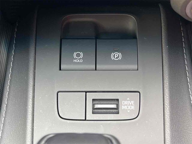 ハリアー Ｚ　レザーパッケージ　ディスプレイオーディオ　コネクテッドナビ　全周囲カメラ　クリアランスソナー　オートクルーズコントロール　パワーシート　衝突被害軽減システム　オートマチックハイビーム　ＬＥＤヘッドランプ　電動リアゲート（48枚目）