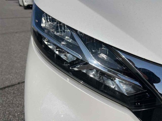 デイズ ハイウェイスター　Ｘ　社外ナビ　Ｂｌｕｅｔｏｏｔｈ　全周囲カメラ　ＥＴＣ　衝突被害軽減ブレーキ　オートライト　スマートキー　アイドリングストップ　電動格納ミラー　純正アルミホイール　フォグライト　マニュアルレベリング（19枚目）