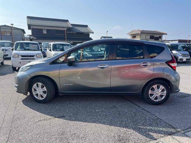 ノート ｅ－パワー　Ｘ　純正ナビ　Ｂｌｕｅｔｏｏｔｈ　全周囲カメラ　ＴＶ　レーンアシスト　衝突被害軽減システム　スマートキー　アイドリングストップ　電動格納ミラー　ＣＶＴ　盗難防止システム　衝突安全ボディ　ＡＢＳ　ＥＳＣ（9枚目）