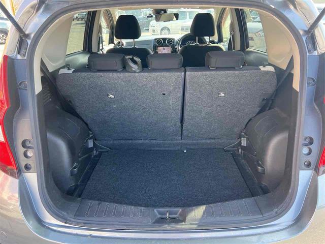 ノート ｅ－パワー　Ｘ　純正ナビ　Ｂｌｕｅｔｏｏｔｈ　全周囲カメラ　ＴＶ　レーンアシスト　衝突被害軽減システム　スマートキー　アイドリングストップ　電動格納ミラー　ＣＶＴ　盗難防止システム　衝突安全ボディ　ＡＢＳ　ＥＳＣ（13枚目）
