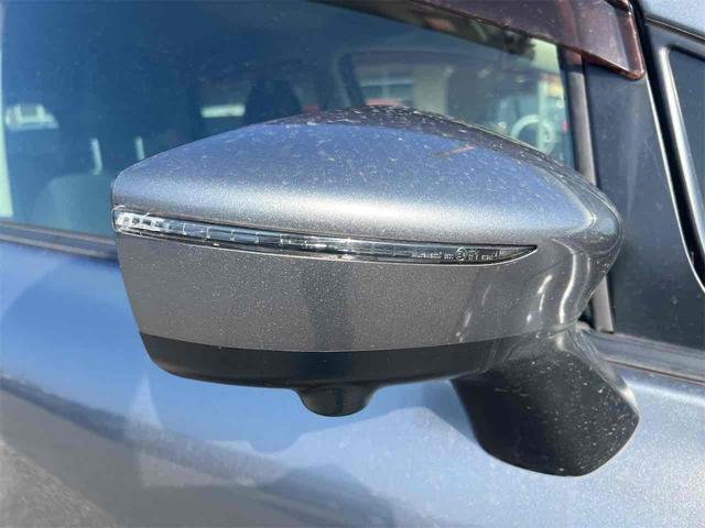 ノート ｅ－パワー　Ｘ　純正ナビ　Ｂｌｕｅｔｏｏｔｈ　全周囲カメラ　ＴＶ　レーンアシスト　衝突被害軽減システム　スマートキー　アイドリングストップ　電動格納ミラー　ＣＶＴ　盗難防止システム　衝突安全ボディ　ＡＢＳ　ＥＳＣ（18枚目）