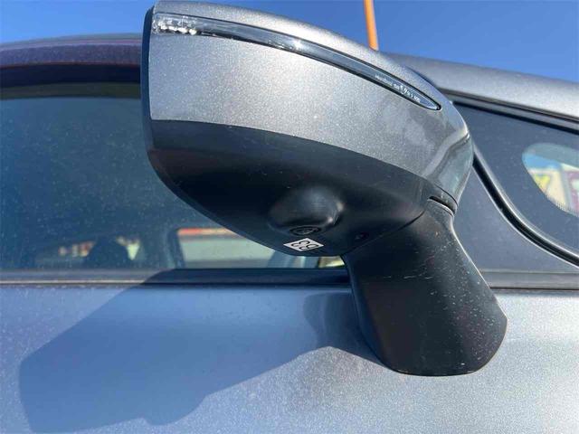 ノート ｅ－パワー　Ｘ　純正ナビ　Ｂｌｕｅｔｏｏｔｈ　全周囲カメラ　ＴＶ　レーンアシスト　衝突被害軽減システム　スマートキー　アイドリングストップ　電動格納ミラー　ＣＶＴ　盗難防止システム　衝突安全ボディ　ＡＢＳ　ＥＳＣ（19枚目）