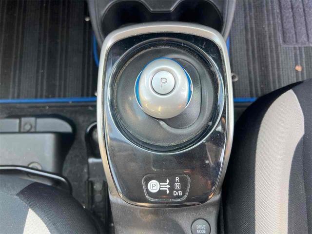 ノート ｅ－パワー　Ｘ　純正ナビ　Ｂｌｕｅｔｏｏｔｈ　全周囲カメラ　ＴＶ　レーンアシスト　衝突被害軽減システム　スマートキー　アイドリングストップ　電動格納ミラー　ＣＶＴ　盗難防止システム　衝突安全ボディ　ＡＢＳ　ＥＳＣ（28枚目）