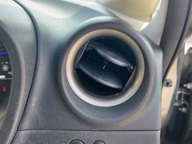 ノート ｅ－パワー　Ｘ　純正ナビ　Ｂｌｕｅｔｏｏｔｈ　全周囲カメラ　ＴＶ　レーンアシスト　衝突被害軽減システム　スマートキー　アイドリングストップ　電動格納ミラー　ＣＶＴ　盗難防止システム　衝突安全ボディ　ＡＢＳ　ＥＳＣ（41枚目）